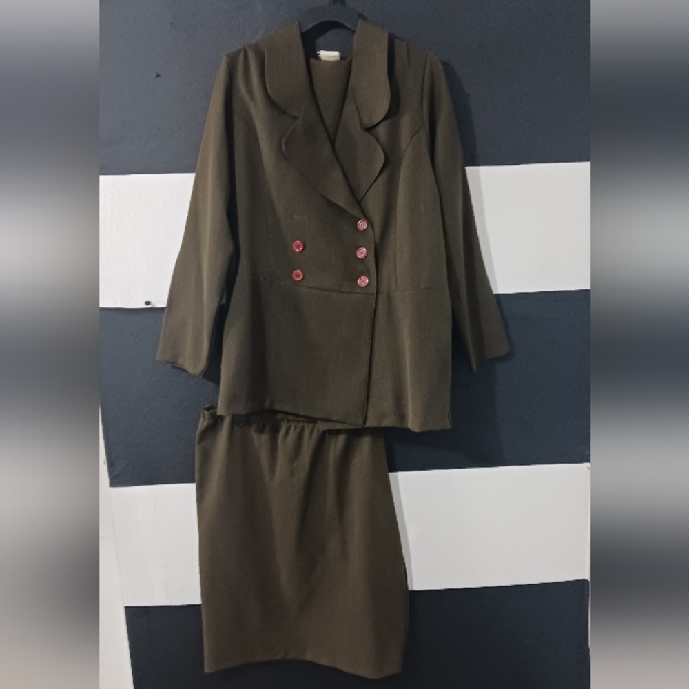 City Studio Women green olive matching set